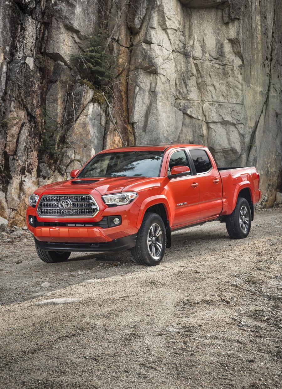  Toyota Tacoma TRD Sport Double Cab 2015 года  (NA) (фото 12 из 40)